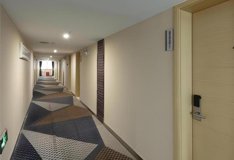 酒店 City Comfort Inn Wuhan Dream Times Baotong Temple Metro Station