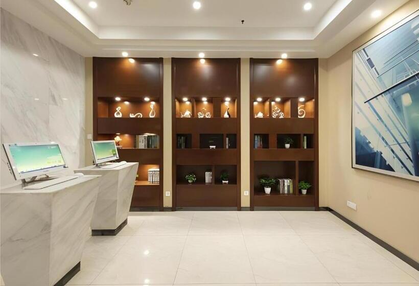 酒店 City Comfort Inn Wuhan Dream Times Baotong Temple Metro Station