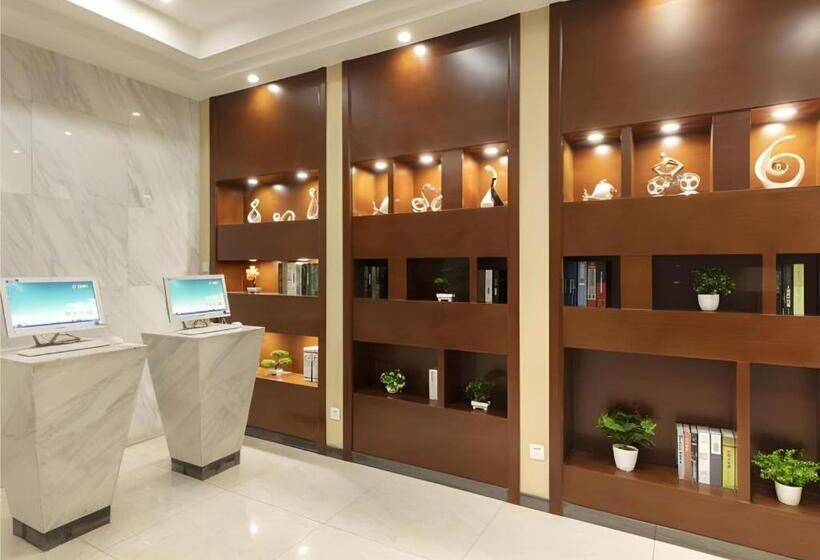 酒店 City Comfort Inn Wuhan Dream Times Baotong Temple Metro Station