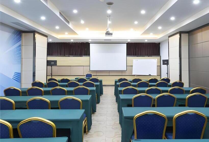 酒店 City Comfort Inn Wuhan Dream Times Baotong Temple Metro Station