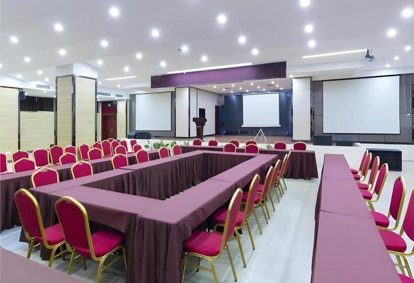 酒店 City Comfort Inn Wuhan Dream Times Baotong Temple Metro Station