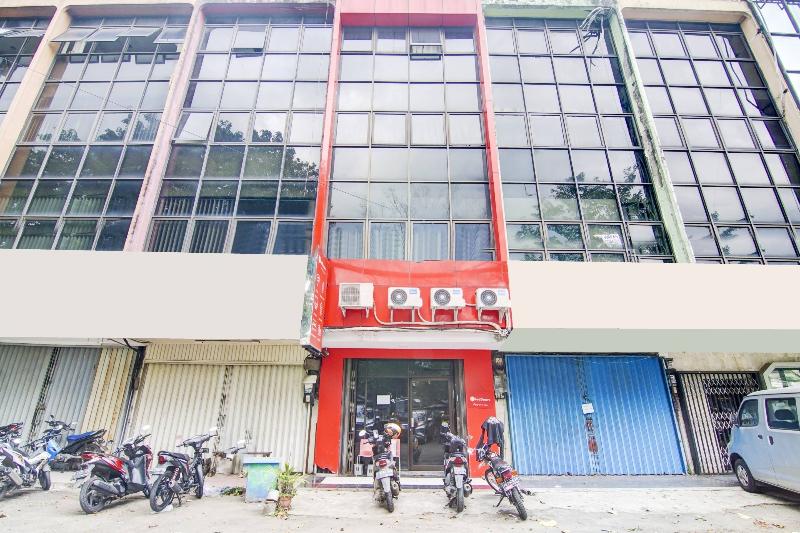 Hotel Cosmo Harmoni By Oyo Rooms