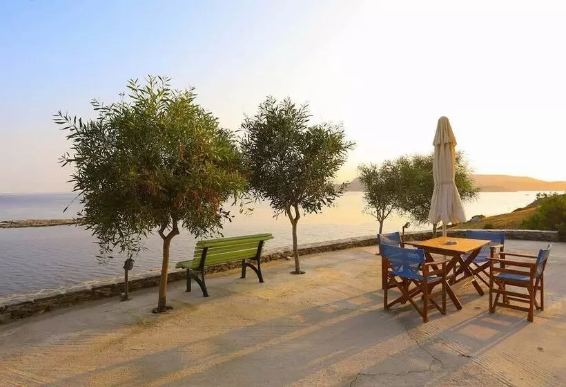 ホテル Filoxenia By Grispos Villas