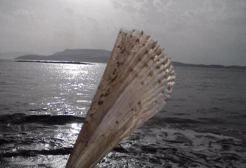 فندق Filoxenia By Grispos Villas