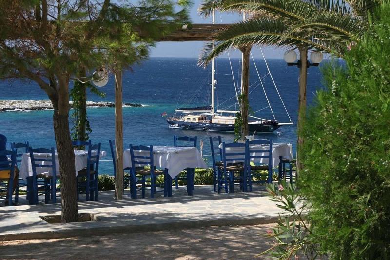 فندق Filoxenia By Grispos Villas