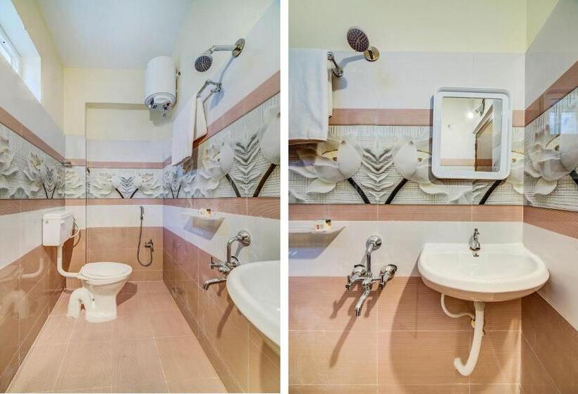 ホテル O Jv Colony Near Gachibowli