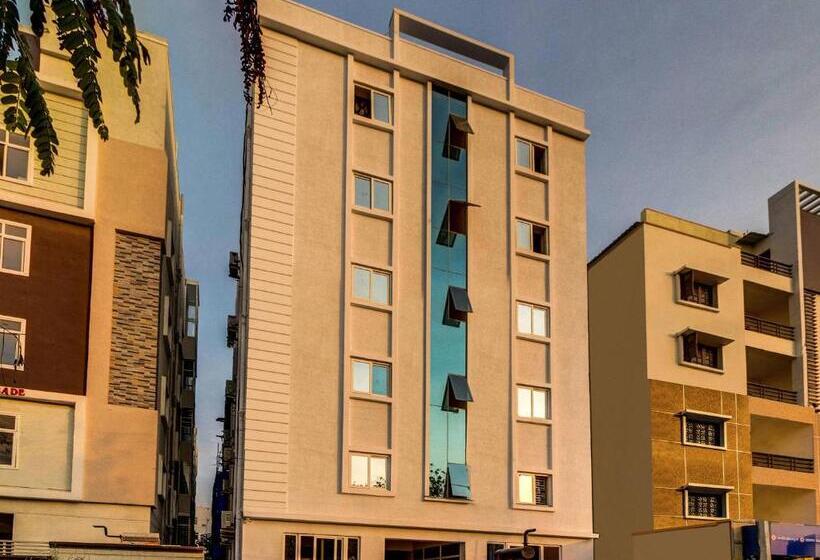 ホテル O Jv Colony Near Gachibowli