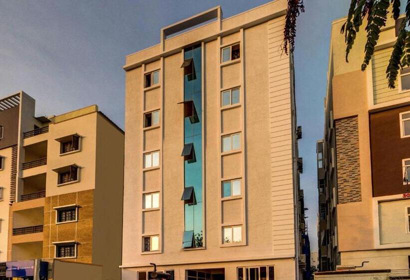 ホテル O Jv Colony Near Gachibowli