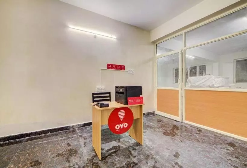 ホテル O Jv Colony Near Gachibowli