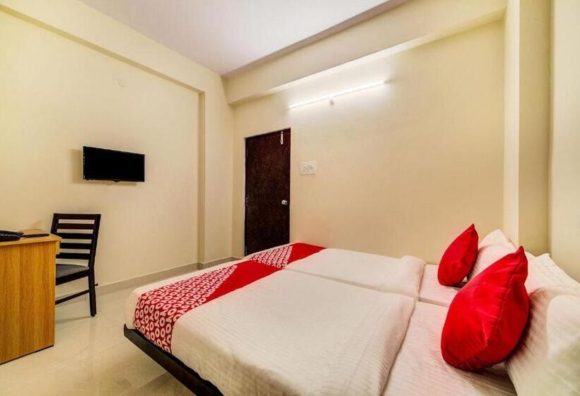 ホテル O Jv Colony Near Gachibowli