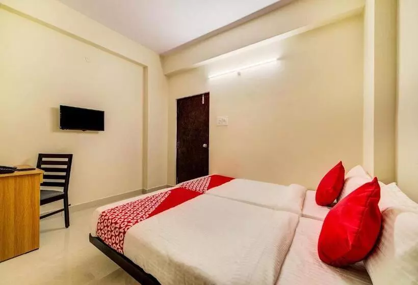ホテル O Jv Colony Near Gachibowli