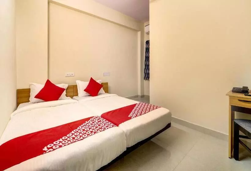 ホテル O Jv Colony Near Gachibowli