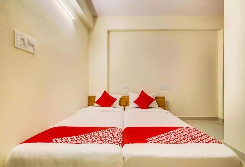 ホテル O Jv Colony Near Gachibowli