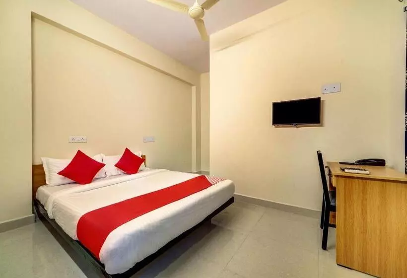 ホテル O Jv Colony Near Gachibowli