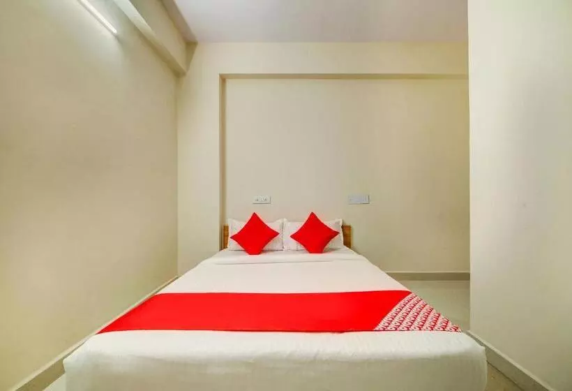 ホテル O Jv Colony Near Gachibowli