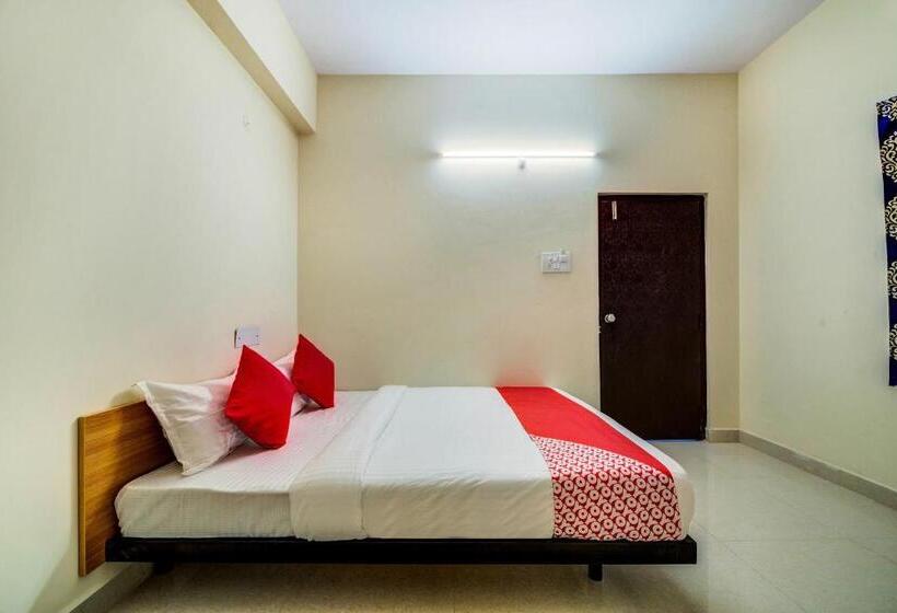 ホテル O Jv Colony Near Gachibowli