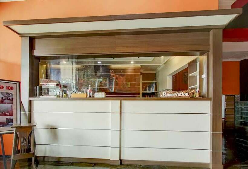 Hotel Super Capital O 90151 Guest House 180