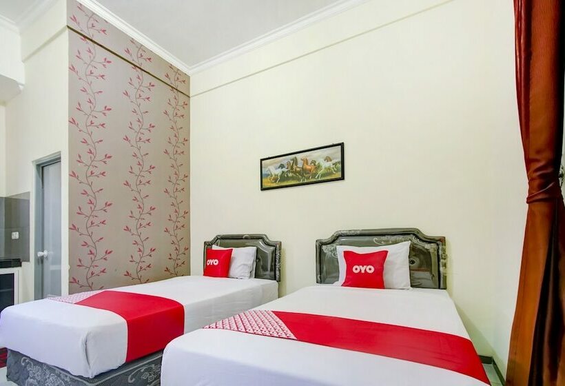 Hotel Super Capital O 90151 Guest House 180