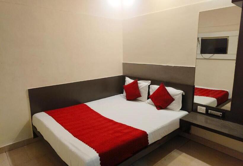 Hotel Hare Krishna Main Bazar