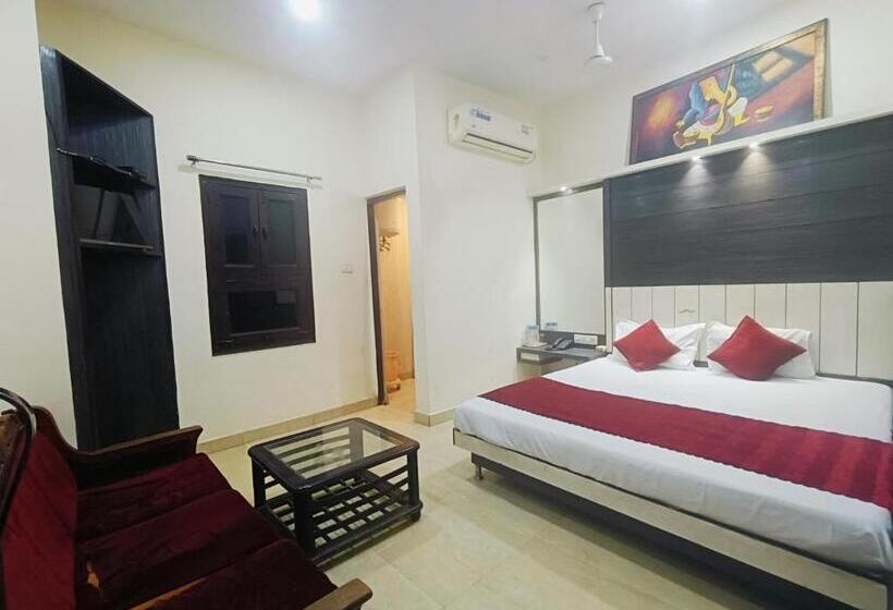 Hotel Hare Krishna Main Bazar