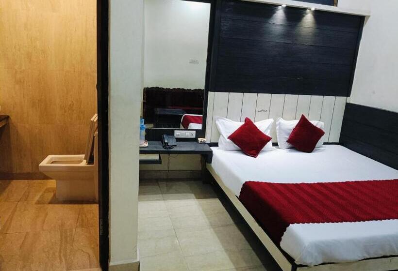 Hotel Hare Krishna Main Bazar