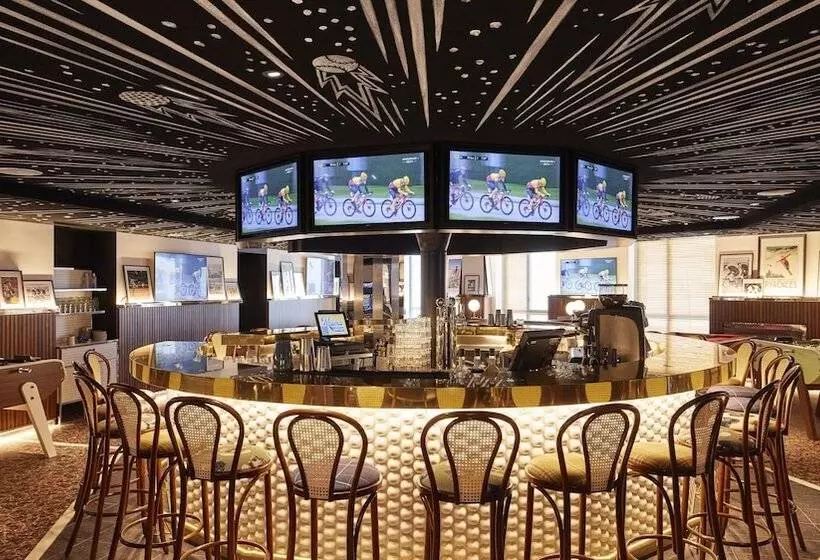 ホテル Mama Shelter Paris La Défense