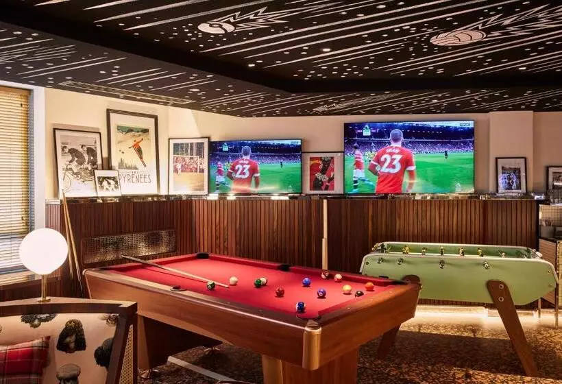 ホテル Mama Shelter Paris La Défense