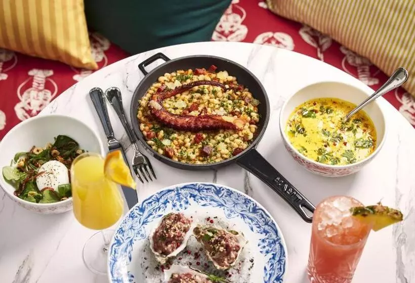 ホテル Mama Shelter Paris La Défense