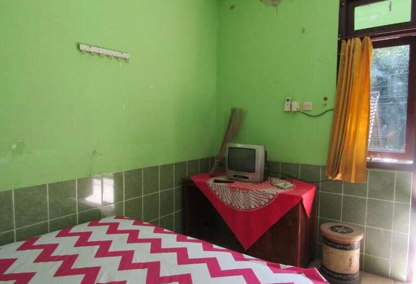 호텔 Sabar Menanti 2