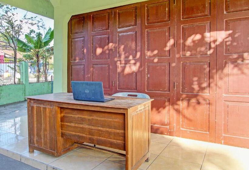 호텔 Sabar Menanti 2