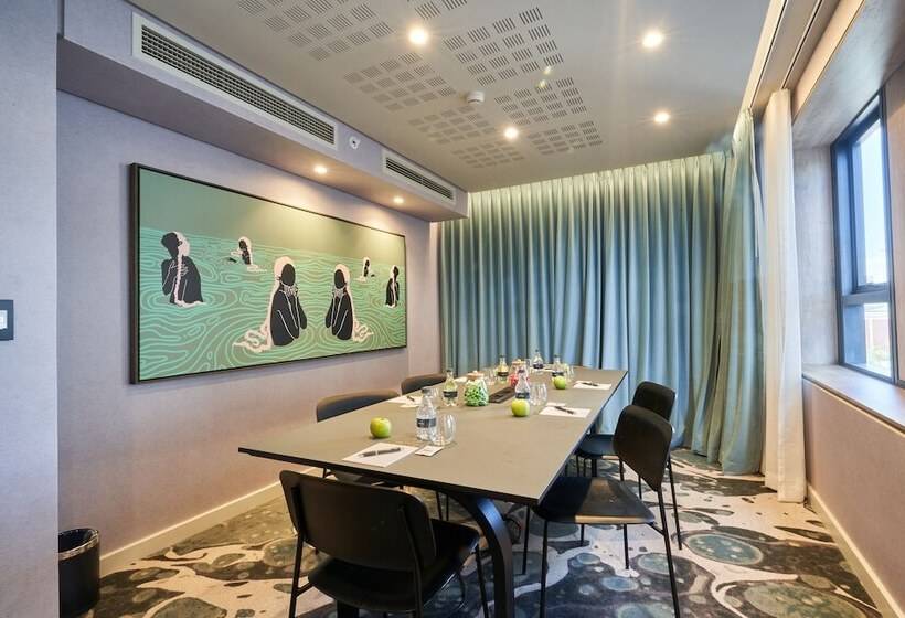 The Rockefeller Hotel By Newmark