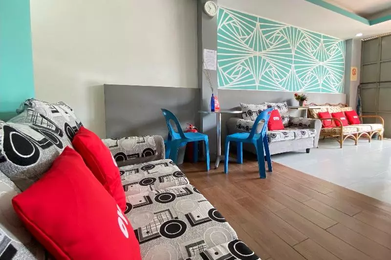 هتل Xaviers Lodge By Oyo Rooms