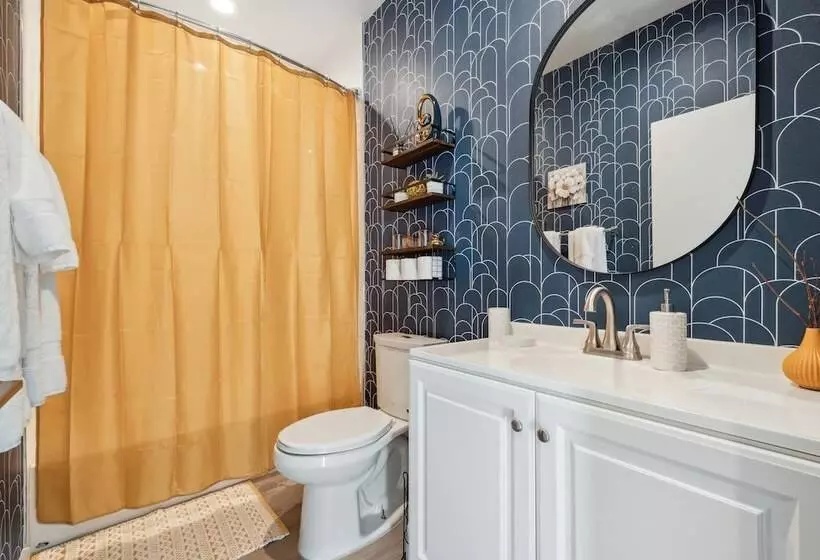 Barton By Avantstay Lake Views W Hot Tub Pool Ping Pong