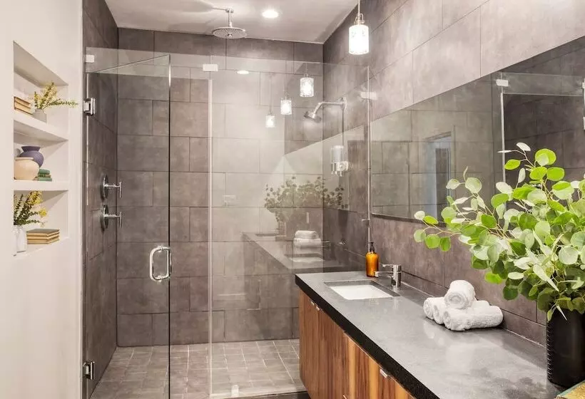 Barton By Avantstay Lake Views W Hot Tub Pool Ping Pong