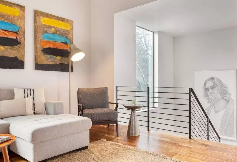 Barton By Avantstay Lake Views W Hot Tub Pool Ping Pong