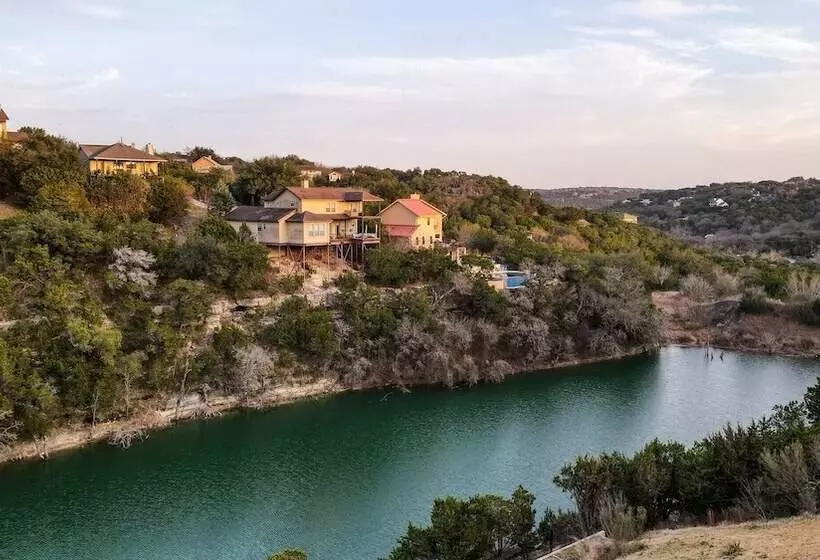 Barton By Avantstay Lake Views W Hot Tub Pool Ping Pong