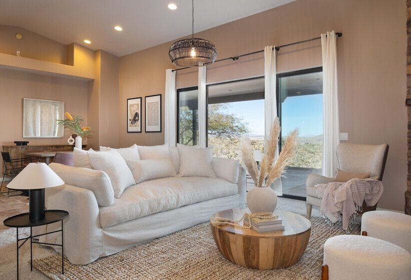 Desert Stone By Avantstay Contemporary Desert Oasis With Pool & Hot Tub