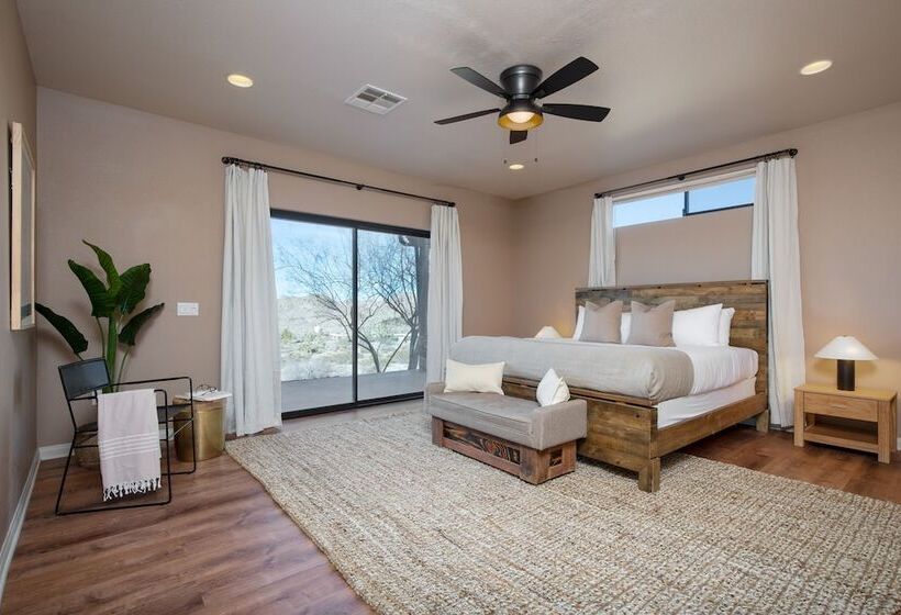 Desert Stone By Avantstay Contemporary Desert Oasis With Pool & Hot Tub