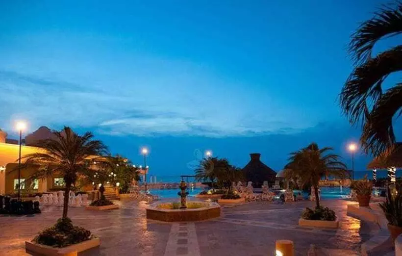 ホテル Coz All Inclusive