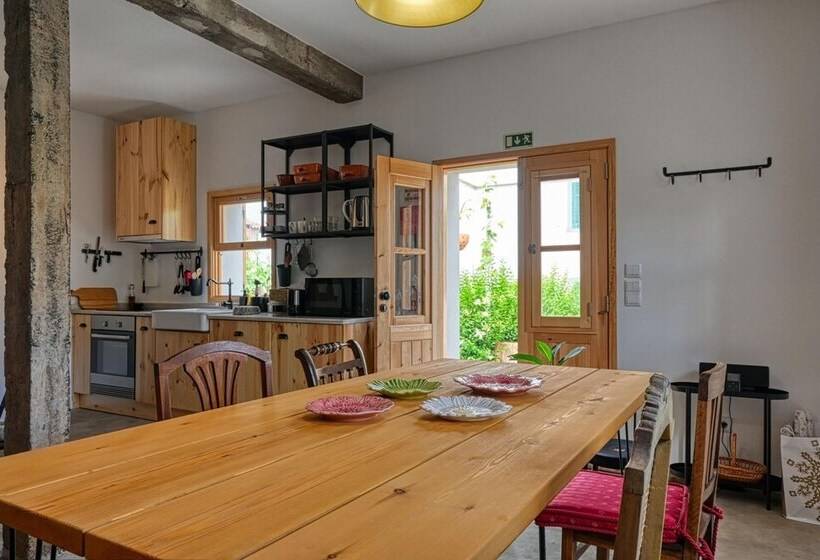 O Lagar Do Avô, A Home In Madeira