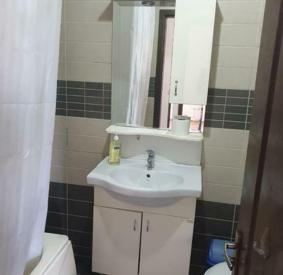 Skopje Center 3 Bedrooms With Kitchen And Private Bathroom