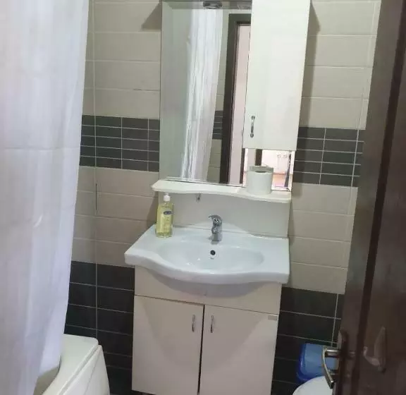 Skopje Center 3 Bedrooms With Kitchen And Private Bathroom