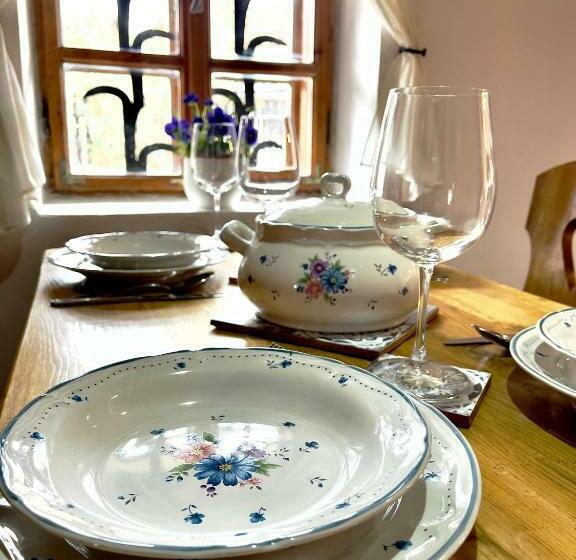 A Nádtetős Parasztházak