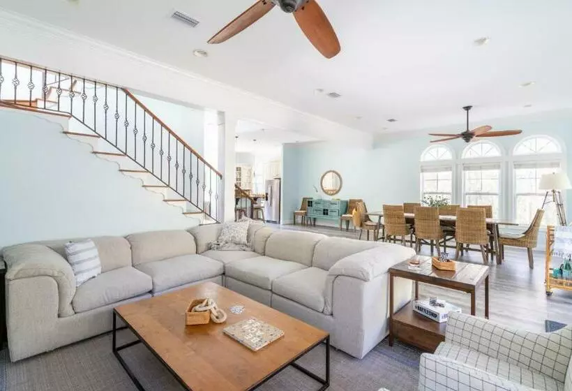Augustine By Avantstay Stunning Home W Gorgeous Interior Multiple Patios