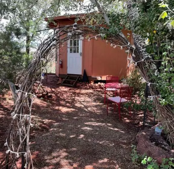 تختخواب و صبحانه Sedona Sacred Rocks   The Fairy Suite