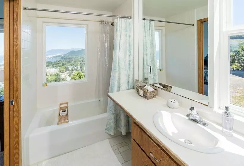 Blue Horizon By Avantstay Panoramic Views Of The Ocean W Entertainers Patio