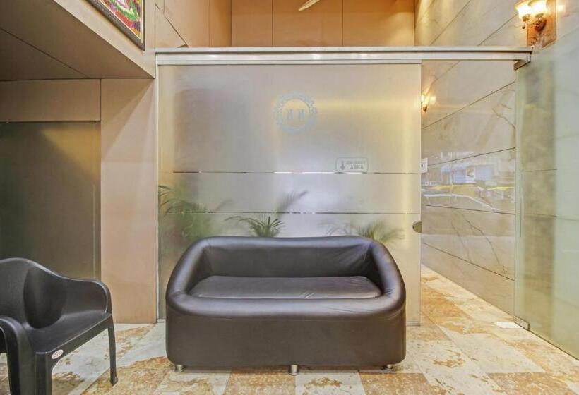 فندق O K K Royal Residency