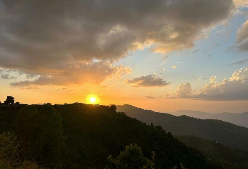 Отель Wincliff Orchard Resort