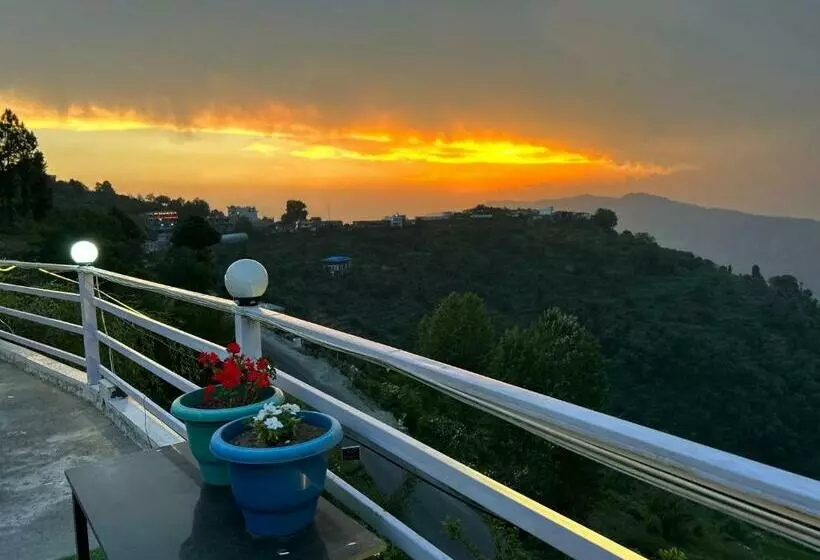 Hotelli Wincliff Orchard Resort