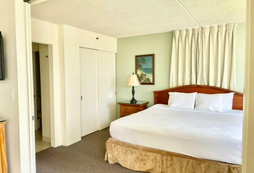 Lovely 1br Condo One Block From Waikiki Beach